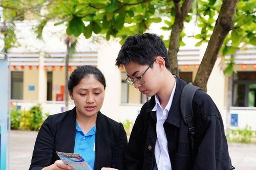Khi AI định hình việc làm: Học sinh đứng trước áp lực chọn ngành