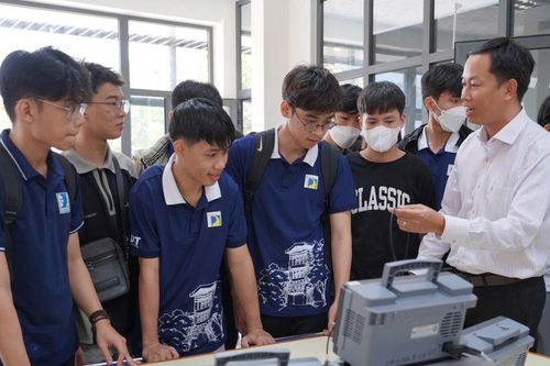 Ban hành quy chế mới về xét tặng giải thưởng 'Nhà giáo Đà Nẵng tiêu biểu'