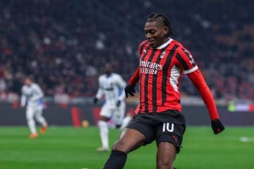 Bayern Munich và Barca đại chiến vì Rafael Leao, Bernardo Silva rời Man City