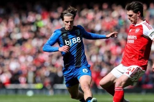 Alex Scott rực sáng giúp Bournemouth hạ Arsenal, gửi thông điệp đanh thép tới Man Utd