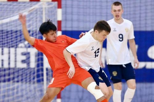 U19 Việt Nam thua đậm U19 Nga: Bài học đắt giá từ đẳng cấp thế giới tại TP.HCM