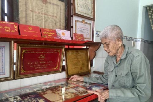 Nữ quân y trọn đời son sắt với Đảng