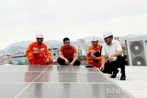 Tiết giảm từ điện mặt trời mái nhà