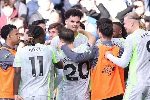 Premier League: Đánh bại Chelsea, Man City khiến cuộc đua vô địch khó đoán
