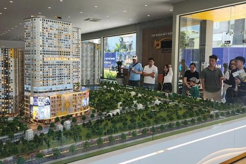 TP. Hồ Chí Minh: Thị trường căn hộ phân hóa mạnh