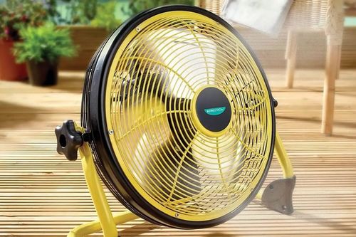 Mua quạt tích điện mùa hè: Nắm 5 bí quyết này để tránh 'tiền mất tật mang'