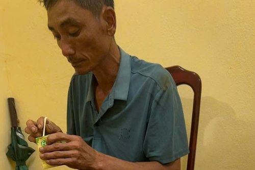 Tìm thấy người dân đi lạc nhiều ngày trong rừng