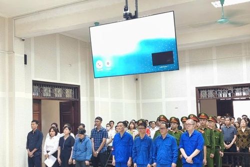 Xét xử 12 bị cáo trong vụ sai phạm tại Công ty Cổ phần than Cọc Sáu