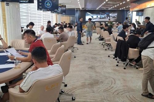 Công an Đà Nẵng triệt xóa tụ điểm tổ chức đánh bạc trái phép 'núp bóng' giải đấu Poker tại khách sạn ven biển