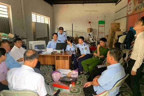 Phát hiện sai phạm tại điểm kinh doanh tụ tập nhiều người cao tuổi