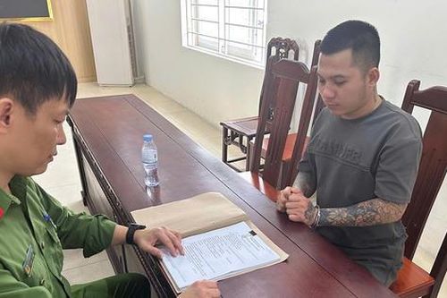Nghệ An: Bắt giữ đối tượng truy nã chuẩn bị vượt biên lẩn trốn