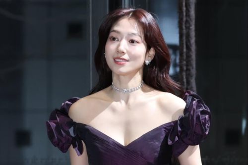Park Shin Hye mang thai