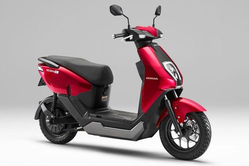 Thấy gì khi Honda bán xe máy điện lắp ráp tại Việt Nam ở Nhật Bản?