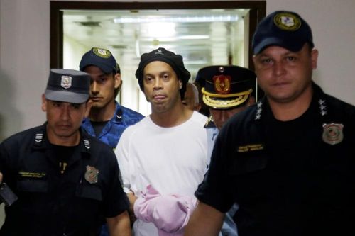 Tình tiết mới vụ Ronaldinho ngồi tù