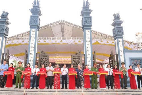 Lễ dâng hương Tả Tướng quốc Trần Nguyên Hãn và khánh thành miếu Đông Hồ