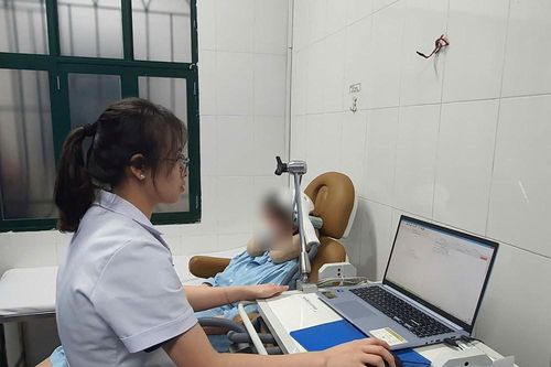 Nữ bệnh nhân mắc triệu chứng ảo thanh, người nhà đưa đi cúng vì cho là bị 'ma làm'
