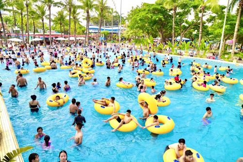 Hà Nội làm mới trải nghiệm, mở rộng biên độ tiêu dùng du lịch mùa cao điểm
