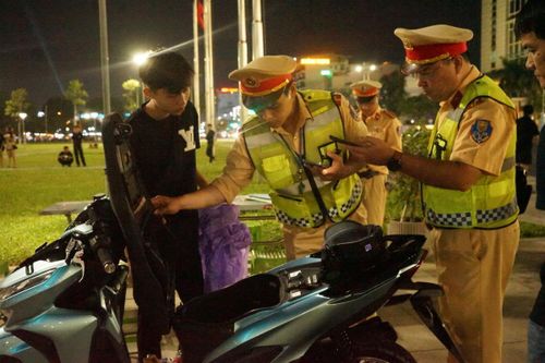 Tiếp tục trấn áp, không để hình thành các nhóm thanh thiếu niên tụ tập, gây rối trật tự công cộng trên phố
