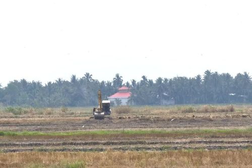 Ngang nhiên đào múc, khai thác cả trăm hecta đất mặt ruộng ở Vĩnh Long