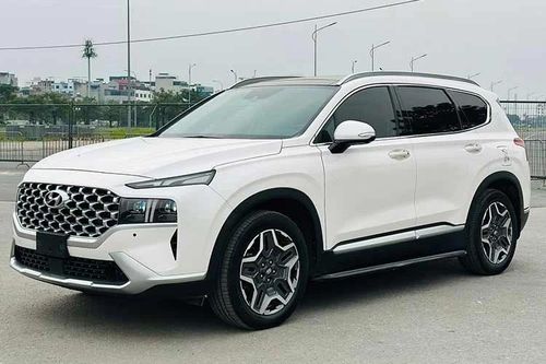 Hyundai SantaFe máy dầu chạy chán 2 năm, hơn 1,2 tỷ - đắt hơn xe 'đập thùng'