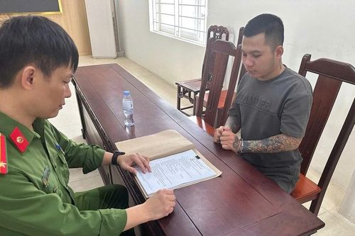 Bắt nóng đối tượng truy nã khi chuẩn bị vượt biên trốn ra nước ngoài