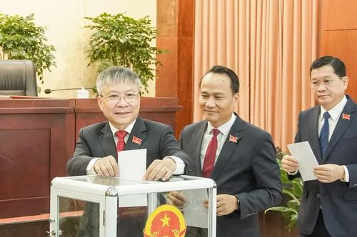 Ông Nguyễn Đức Dũng tái đắc cử chức Chủ tịch HĐND TP Đà Nẵng
