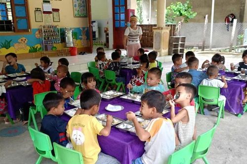 Nghệ An buộc công khai nguồn thực phẩm bếp ăn trường học