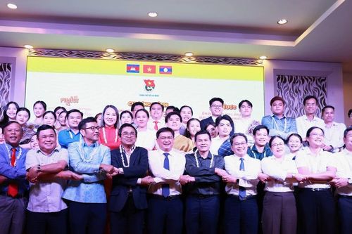 Lãnh đạo TPHCM chúc Tết cổ truyền sinh viên Lào, Campuchia