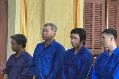Giúp nhiều người nghiện 'né' đi cai bắt buộc, 12 cựu cán bộ lĩnh án