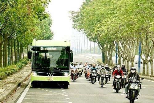 Bộ Công Thương kích hoạt loạt giải pháp tiết kiệm năng lượng, phát triển giao thông xanh