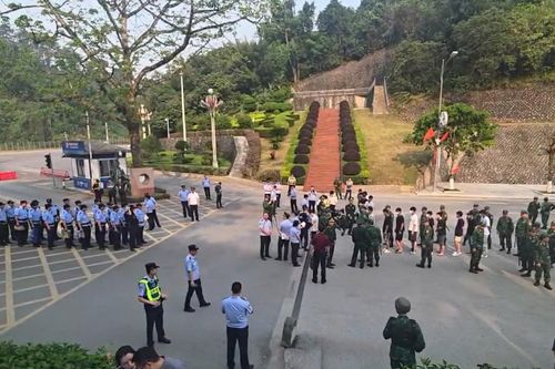 Trục xuất 30 người nước ngoài do vi phạm pháp luật tại Khánh Hòa