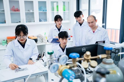 Điều kiện hỗ trợ 1 tỷ đồng/năm cho mỗi nghiên cứu sinh xuất sắc