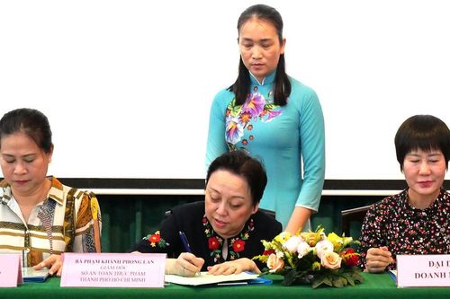 TPHCM: Hơn 300 doanh nghiệp cam kết bảo đảm an toàn suất ăn học đường