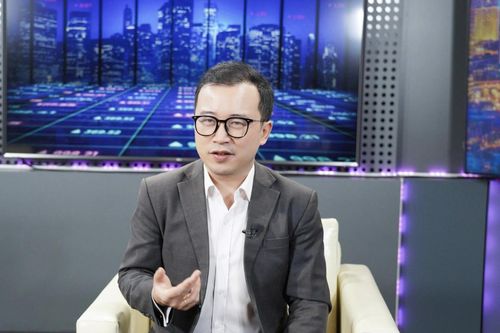 Chuyên gia: Phân bổ tài sản đa dạng chứng khoán và vàng để tận dụng trọn vẹn cơ hội