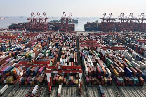 Xuất khẩu của Trung Quốc giảm tốc mạnh do chiến tranh ở Trung Đông