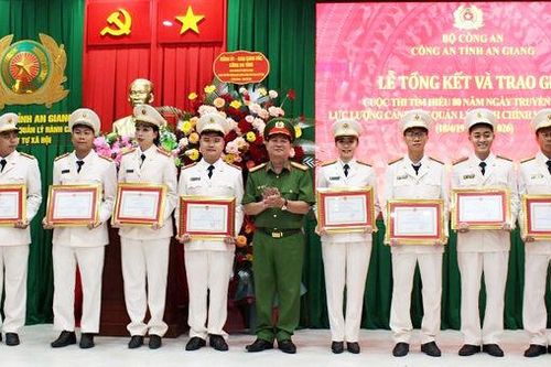 Họp mặt kỷ niệm 80 năm Ngày truyền thống lực lượng Cảnh sát quản lý hành chính về trật tự xã hội