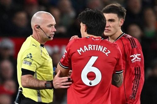 Leeds United gây sốc tại Old Trafford: Tranh cãi tấm thẻ đỏ của Lisandro Martinez