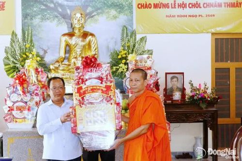 Sở Dân tộc và Tôn giáo tỉnh Đồng Nai thăm, chúc Tết Chôl Chnăm Thmây