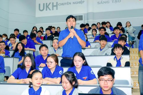 Tuyên truyền phòng, chống ma túy cho hơn 200 đoàn viên, sinh viên