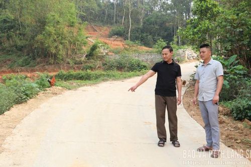 Người không tiếc 'tấc vàng'