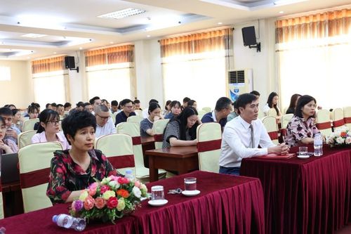 Đảng ủy UBND tỉnh khai giảng lớp bồi dưỡng nhận thức về Đảng