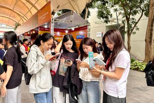 Đổ xô chọn ngành 'hot', thí sinh chịu áp lực lớn