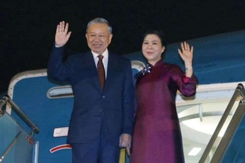 Tổng Bí thư, Chủ tịch nước Tô Lâm và phu nhân lên đường thăm cấp Nhà nước đến Trung Quốc