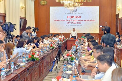 Ngân hàng Nhà nước đã tiếp nhận 11 hồ sơ đề nghị cấp phép sản xuất vàng miếng từ doanh nghiệp và ngân hàng
