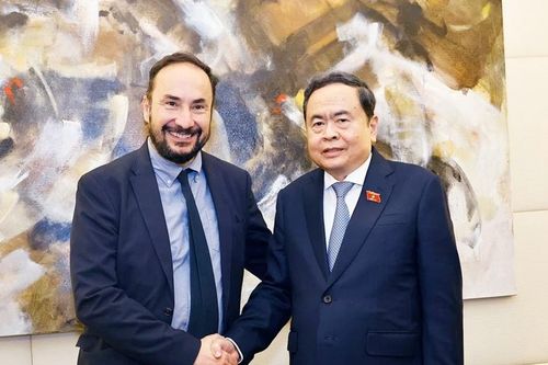 Chủ tịch Quốc hội Trần Thanh Mẫn gặp Tổng Bí thư Đảng Tái lập Cộng sản Italia