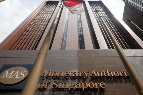NHTW Singapore thắt chặt chính sách do lo ngại lạm phát