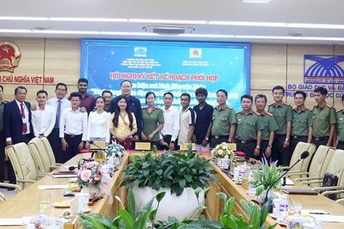 Công an Vĩnh Long tạo điều kiện thuận lợi cho Lưu học sinh các nước học tập tại Trường Đại học Cửu Long