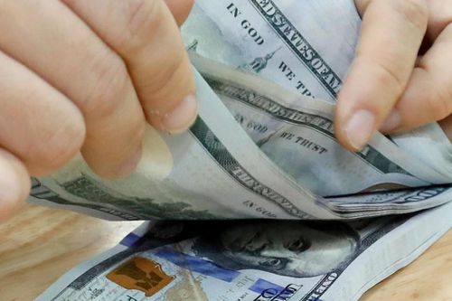 Tỷ giá ngoại tệ ngày 14/4: USD dao động quanh mốc 26.360 đồng/USD