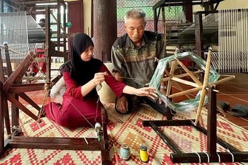Làng Chăm ơn Đảng, nhớ Bác Hồ: Bài 1: Sắc mới trên những xóm Chăm