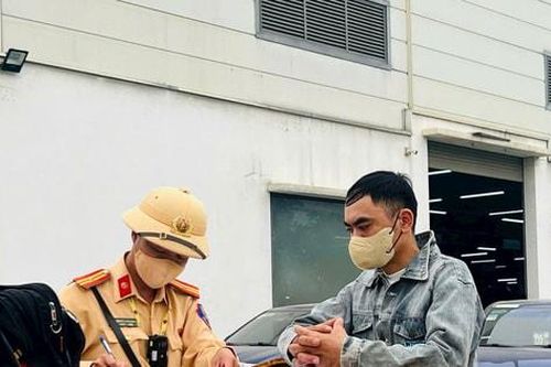 Kiên quyết xử lý vi phạm dọc đường gom Đại lộ Thăng Long
